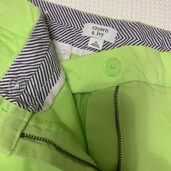 Bright green shorts EUC perfect condition - Picture 2 of 7